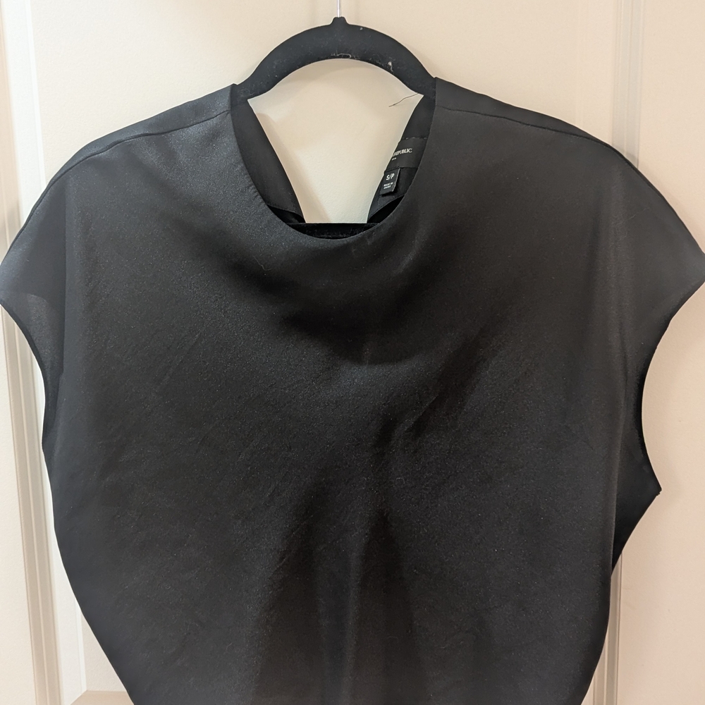 Banana Republic Elegant Black Blouse